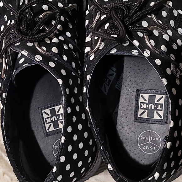 T.U.K sz M7/W9 Black & White Polka Dot Suede Creepers - Picture 3 of 14